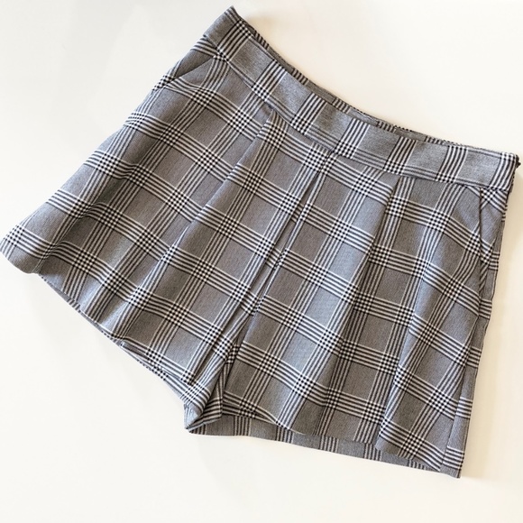 Zara Grey Plaid Skirt Skort Shorts Size XS EUC! - Picture 9 of 10